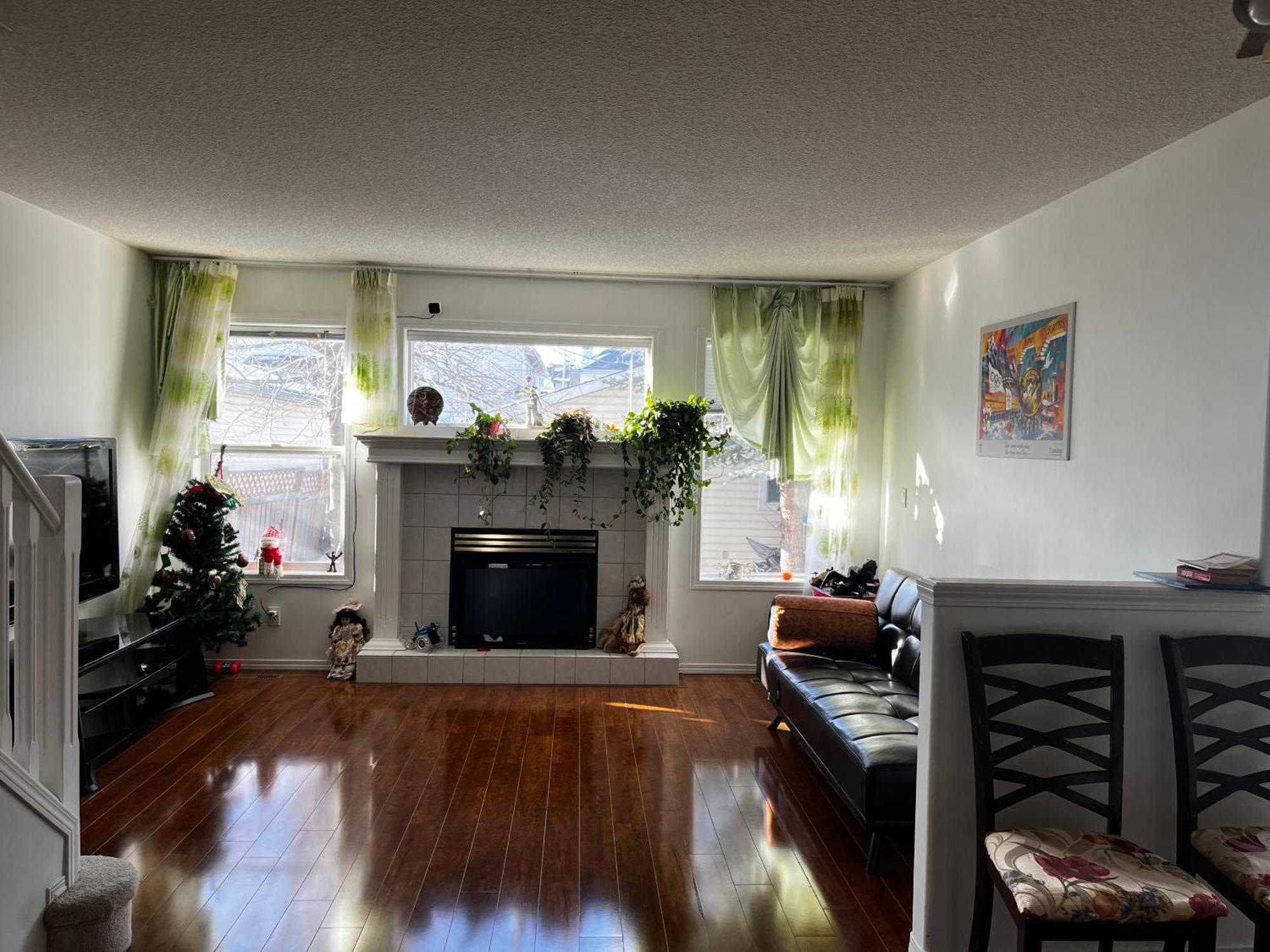 Hidden Valley New Basement Suite With Private Bathroom! Calgary Exterior photo